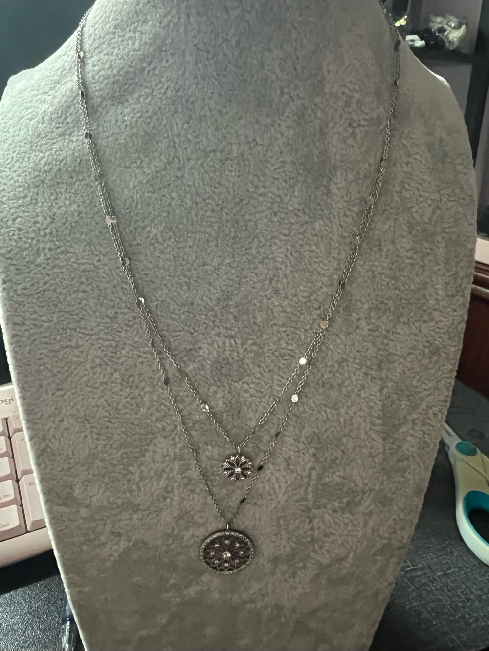 Double-Layer Silver Floral Pendant Necklace - Silver-tone (rhodium)